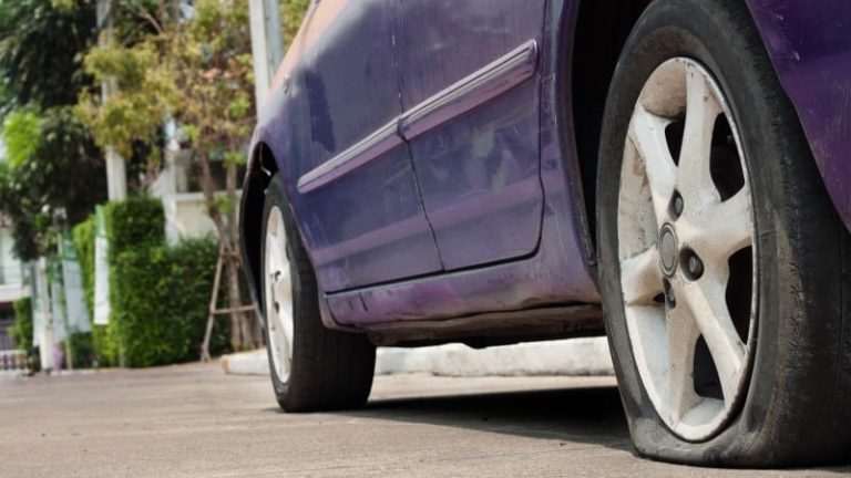 How Long Can a Car Sit on a Flat Tire?